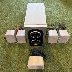 Durabrand HT-3915 Home Theater Subwoofer & Speakers 90 Watts